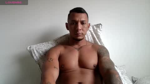 elcamaleon33 online show from September 10, 3:35 pm