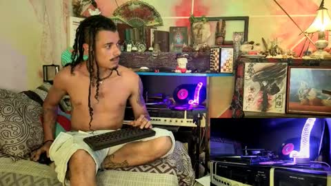 Sir Eleazar online show from December 3, 4:46 am