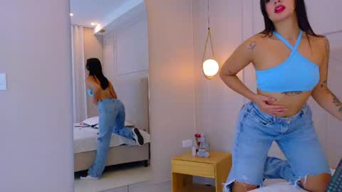 ELECTRA  online show from April 22, 7:32 pm