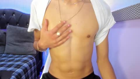 Elegant online show from January 10, 6:09 am