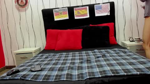 Elegant online show from January 18, 2:36 am