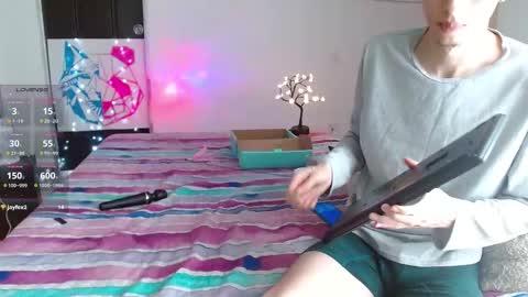 Elektra and Konan online show from February 11, 2:13 pm