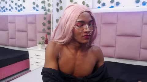LUISA online show from May 28, 8:07 pm