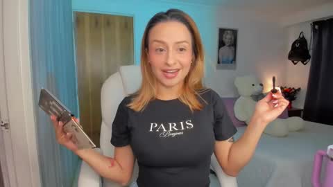 Snapshot of elena_ruiz chatting on September 27, 7:00 pm Elena online show from September 27, 7:00 pm