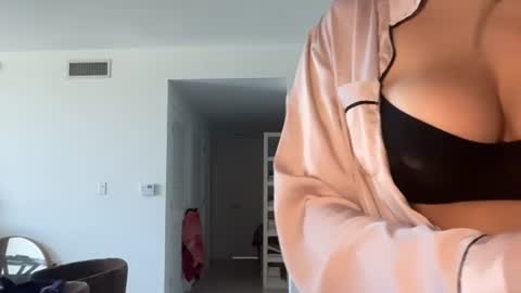 Elena online show from June 12, 3:33 pm