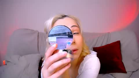 elenamonroe_ online show from February 2, 4:42 am