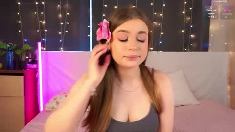 Isabella - streaming MondayTuesdayWednesdayFridaySaturdaySunday online show from February 15, 8:11 am