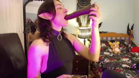 Elf Flavoured online show from December 4, 8:30 pm