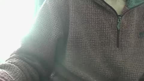 elfyonee online show from February 25, 2:15 pm