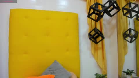 E L I A S online show from March 2, 9:42 am