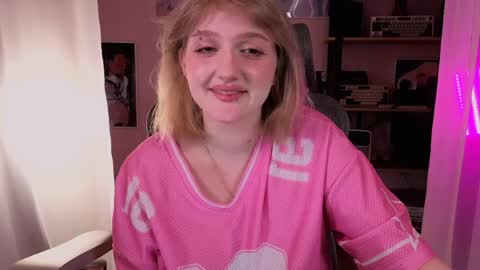 Ellie online show from March 29, 8:38 am