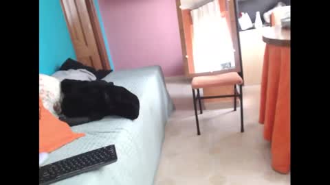 Snapshot of elif__girasol chatting on February 18, 3:52 pm elifgirasol online show from February 18, 3:52 pm