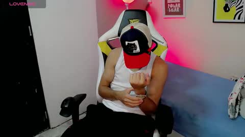 bby-santy online show from October 31, 8:20 pm