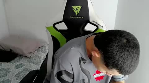 Snapshot of elii_797 chatting on March 10, 1:54 pm bby-santy online show from March 10, 1:54 pm