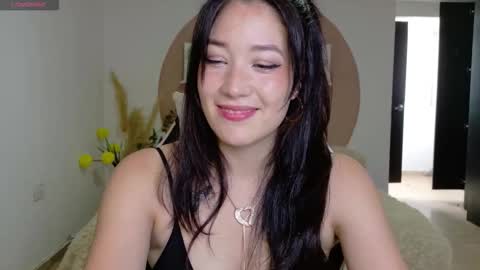 eliiih_ online show from March 20, 4:45 pm