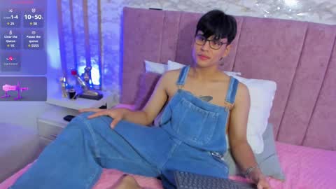 elio_ares18 online show from February 26, 8:36 pm