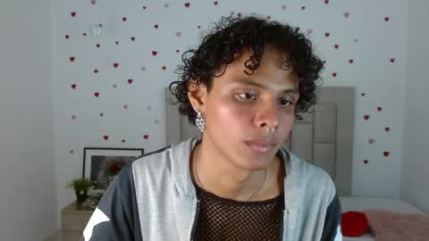 elio_fox online show from March 30, 12:01 am