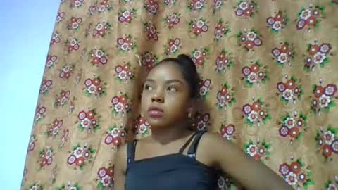 elisa531052 online show from March 2, 7:37 am