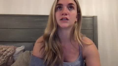 Elisa Sinclair online show from December 5, 1:42 am