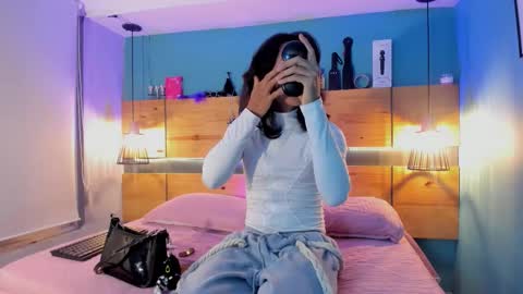 Elisa Sue online show from February 24, 3:20 am