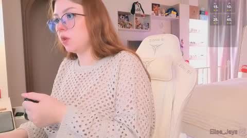 Snapshot of elisejays chatting on October 13, 1:13 pm Elise    online show from October 13, 1:13 pm