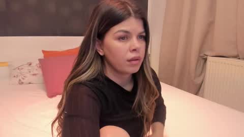 Elly online show from March 2, 6:47 pm