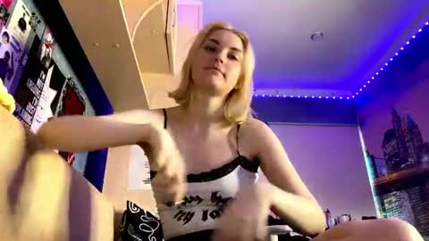 Kate online show from July 2, 12:54 pm