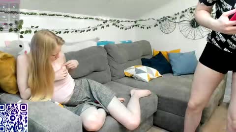 EliteEros online show from March 27, 7:15 pm