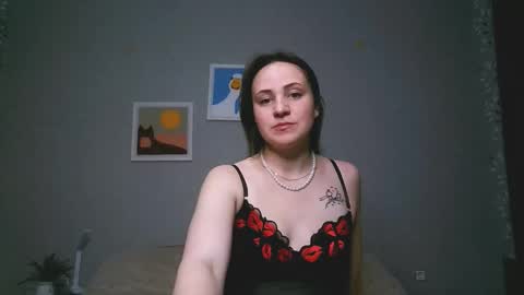 Elizabeth online show from January 31, 10:18 pm