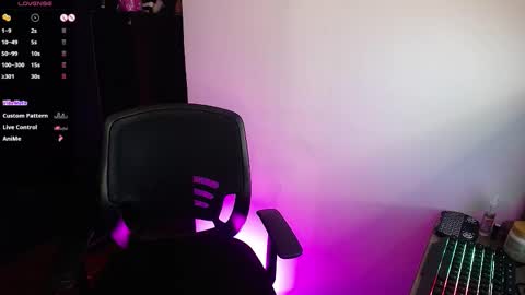 elizabeht_911 online show from November 13, 9:45 am