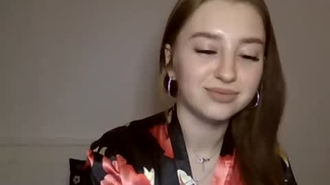 Elizabet 18 online show from February 21, 6:59 pm