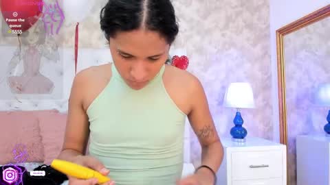 Elizabet Taylor online show from February 26, 11:00 am