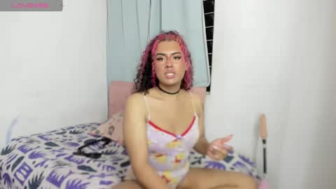 elizabeth_777 online show from February 25, 12:25 am