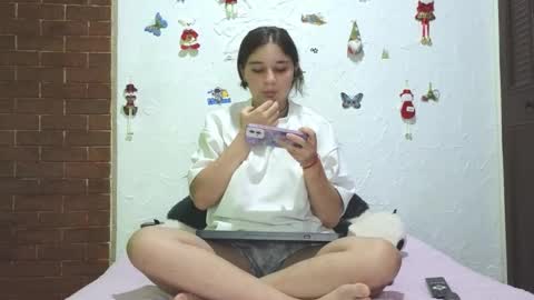 elizabeth online show from December 10, 8:38 pm