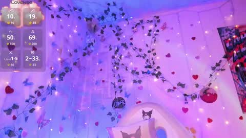 Snapshot of elizabeth_jing chatting on October 20, 6:35 pm    Independent Model online show from October 20, 6:35 pm