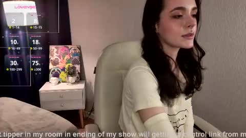 Lizzy online show from June 9, 9:03 pm