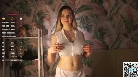 Elizabeth online show from February 11, 7:07 pm