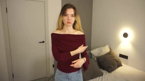 Elizabeth online show from September 27, 7:11 pm