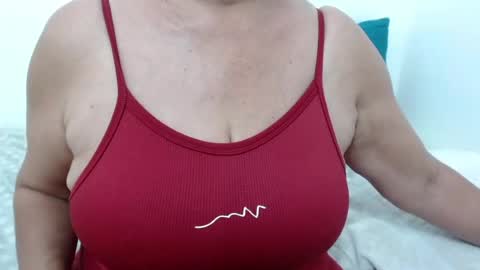 ElizabethMiler online show from June 29, 2:19 am