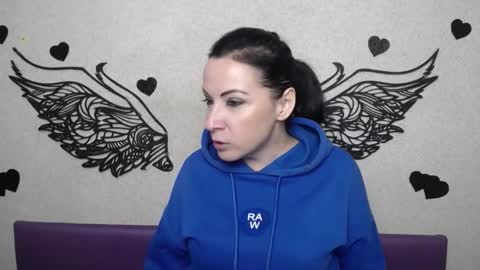 ElizabethSho online show from November 19, 6:07 pm