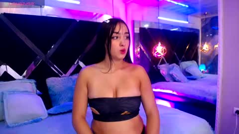 Elizabeth online show from July 28, 1:21 pm