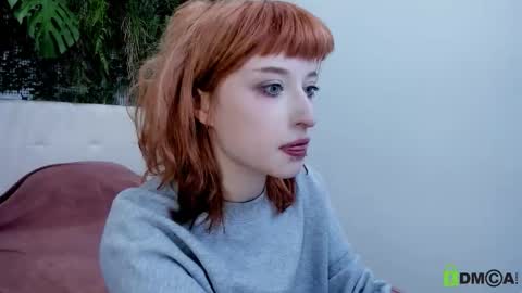 Eliza online show from November 29, 9:44 pm