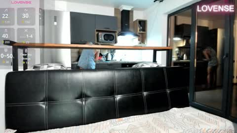 Eliz                               online show from December 1, 5:00 pm