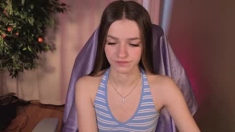 elizzza_ online show from July 30, 5:19 am