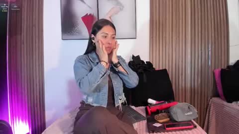 Snapshot of ella_rouse1 chatting on September 27, 12:25 pm ella rouse online show from September 27, 12:25 pm