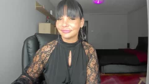 Ella online show from September 30, 9:03 pm