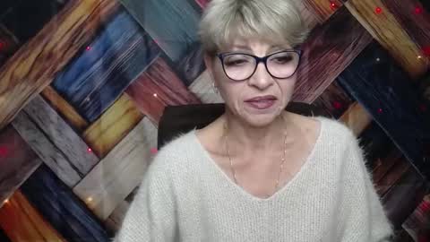 EllaBonito online show from October 3, 5:27 am