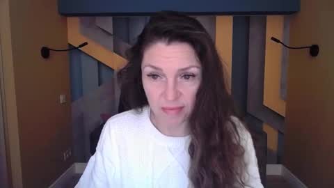 EllaLongs online show from January 19, 12:26 pm