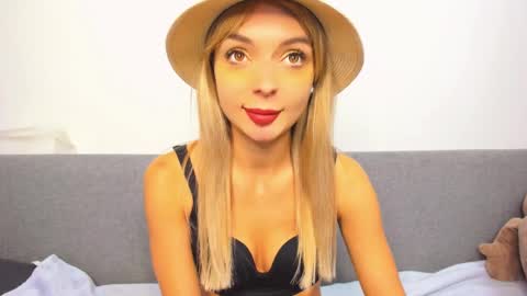 ellen_flow online show from March 12, 8:41 pm