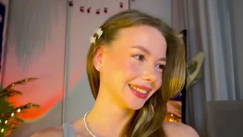 Snapshot of elli_harmon chatting on December 26, 2:37 pm Ellie --- Ill see you either on Friday or Saturday and definitely on Sunday online show from December 26, 2:37 pm